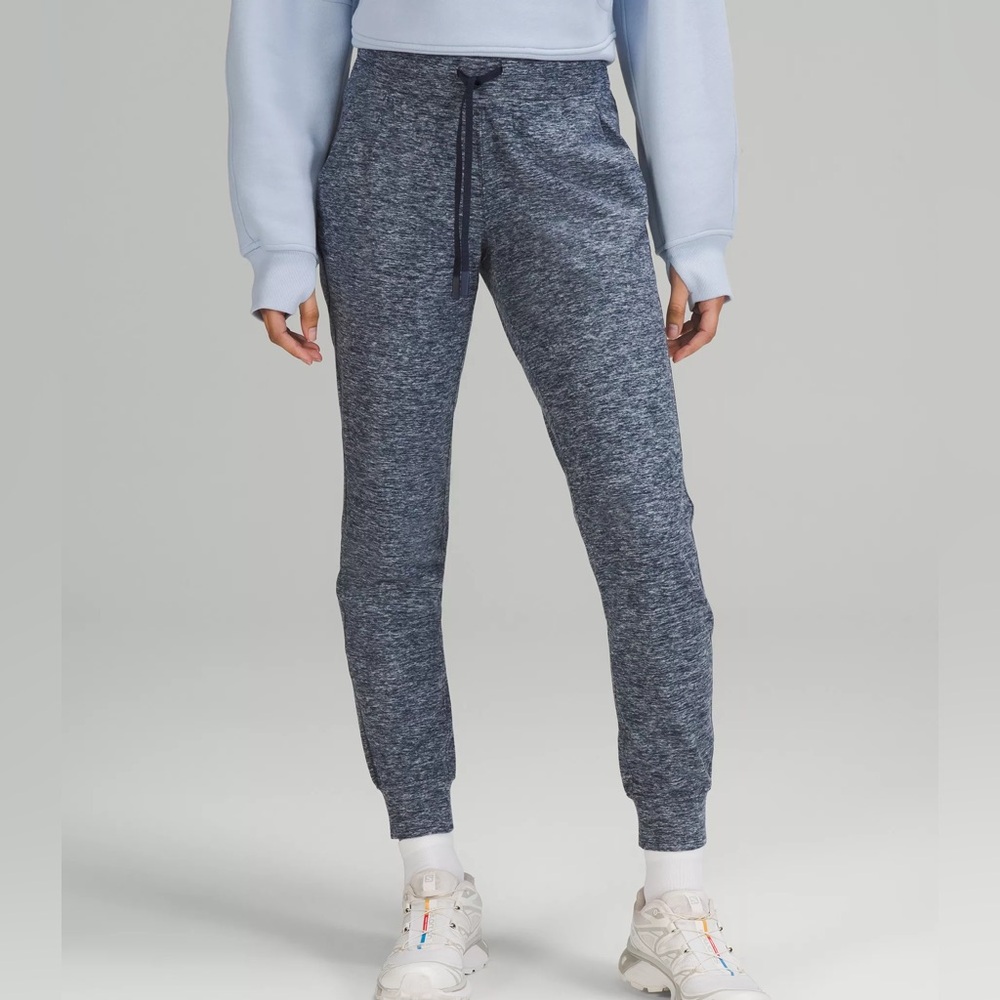 🌿Final Sale
Lululemon Ready to Rulu Blue Knit Joggers